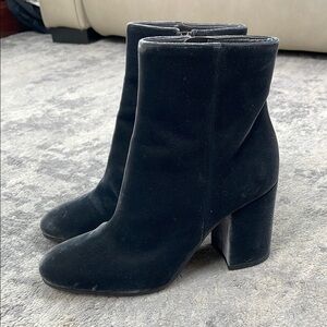 New Gianvito Rossi Joelle Velvet Ankle Boots Pewter Silver Gray Sz 35.5